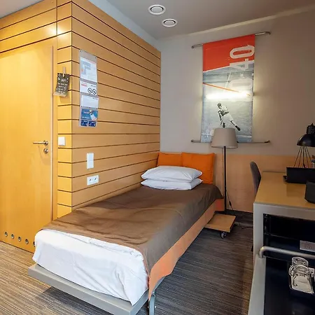 Restauracja Tenis Kortowo ホテル 3*